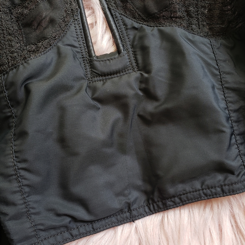 SOLD 1950s Vintage Overwire Bullet Bra Bustier - Picture 13 of 15